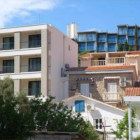Apartment Djuro Rafailovic